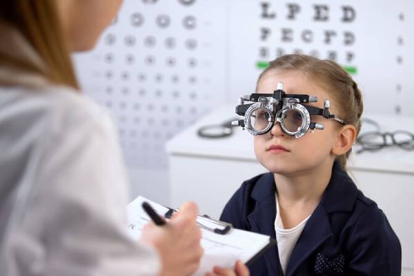 Paediatric Eye CheckUp